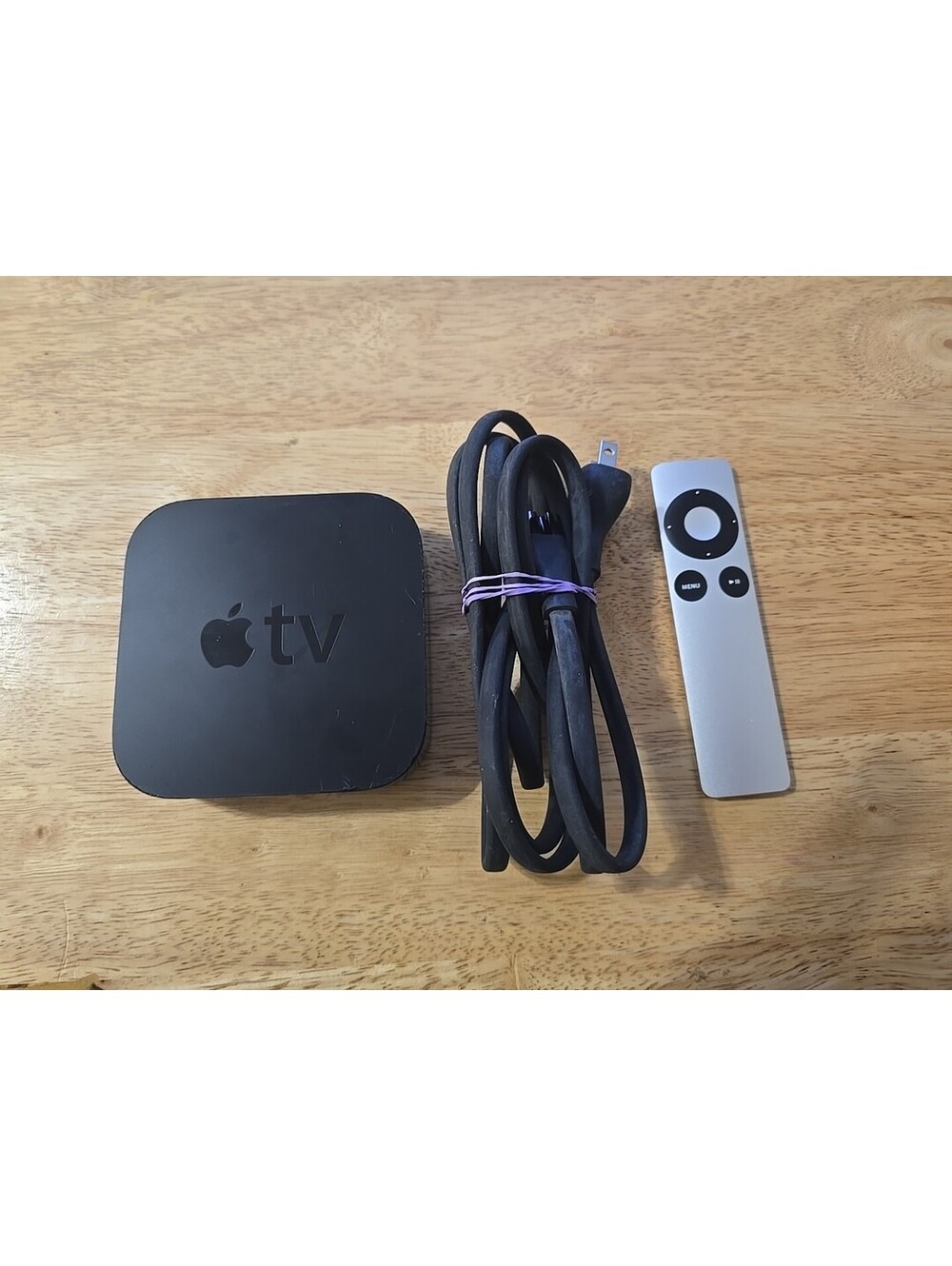 Apple TV (3rd Generation) 8GB Digital HD Media Streamer - Black